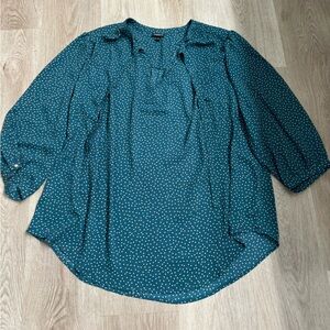 Torrid Green and White Puff Sleeve Blouse